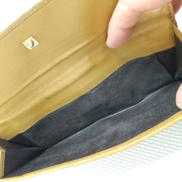 Authentic GUCCI Tan & Brown Canvas & Leather Long Wallet - Picture 7 of 11